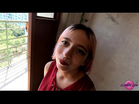 ❤️ סענסואַל תּלמיד סאַקס אַ פרעמדער אין די אָוטבאַקק - מיט זיין פּנים ❤ סופּער סעקס ביי אונדז ️❤